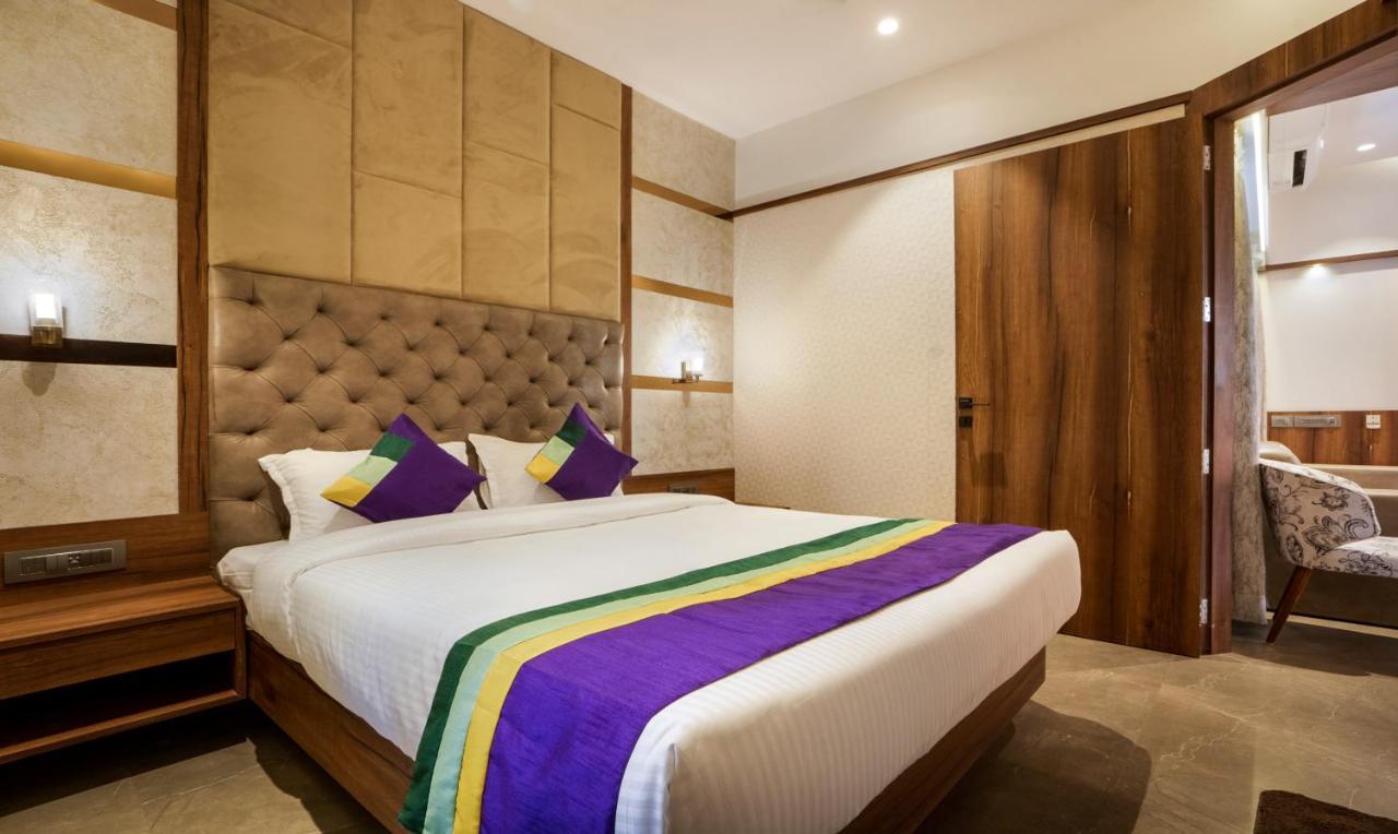 Treebo Premium Savera Inn 孟买 外观 照片